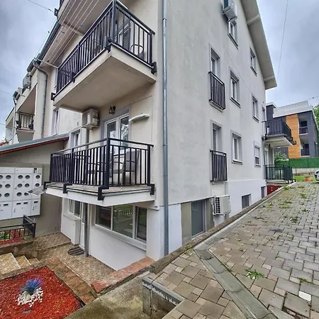 Grand Blue 2 Bedroom *