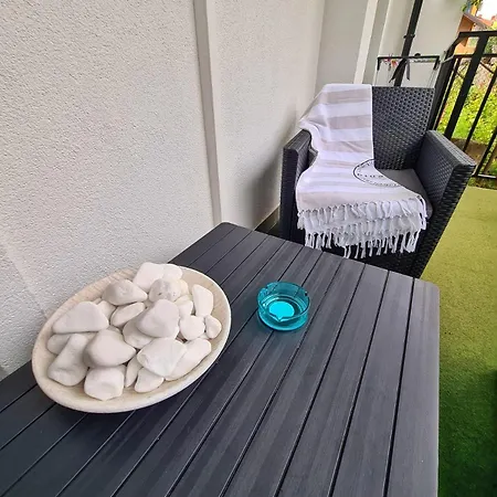 Grand Blue 2 Bedroom Apartament