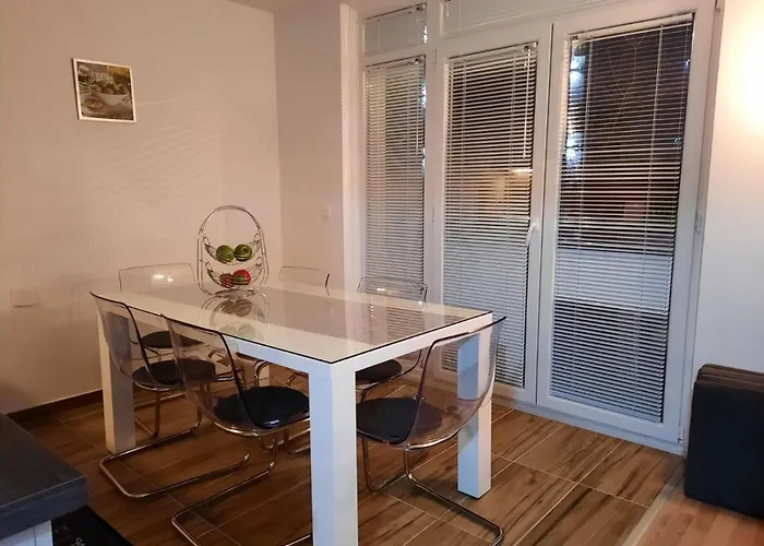 Grand Blue 2 Bedroom Апартаменты *