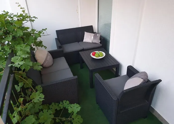 Grand Blue 2 Bedroom Апартаменты Сокобаня