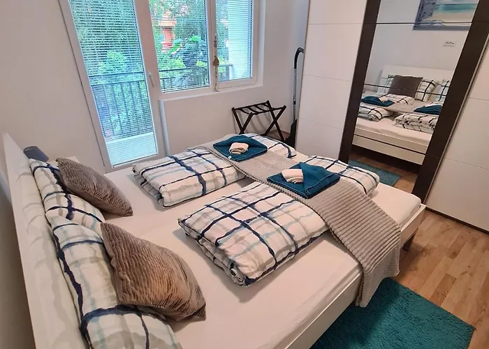 Grand Blue 2 Bedroom *